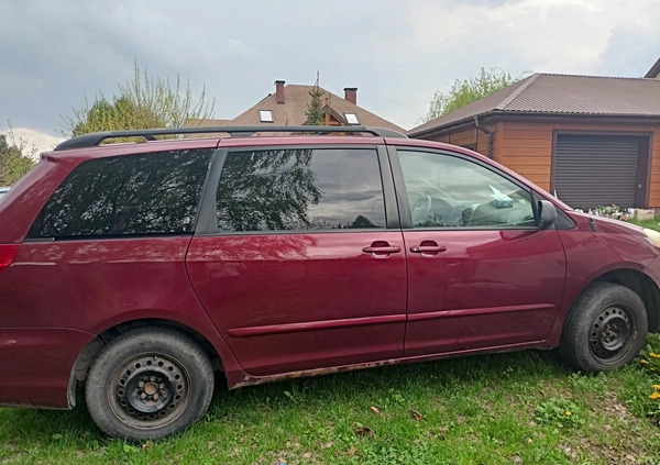 Toyota Sienna cena 33800 przebieg: 320000, rok produkcji 2007 z Lubartów małe 16